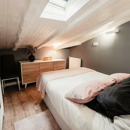 Atuaire El Baburril De La Calle Puebla Appartamento