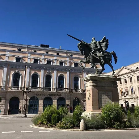 Atuaire El Baburril De La Calle Puebla Appartamento