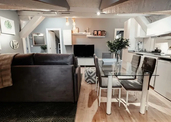 Atuaire El Baburril De La Calle Puebla *